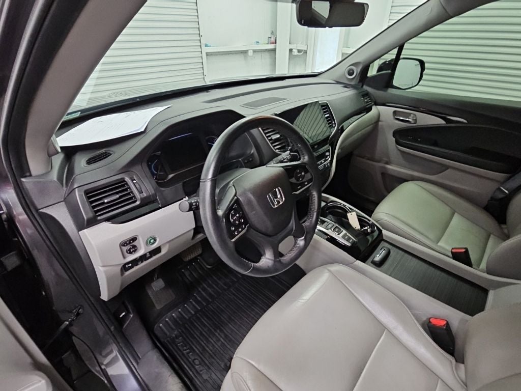 2021 Honda Pilot Touring 8 Passenger