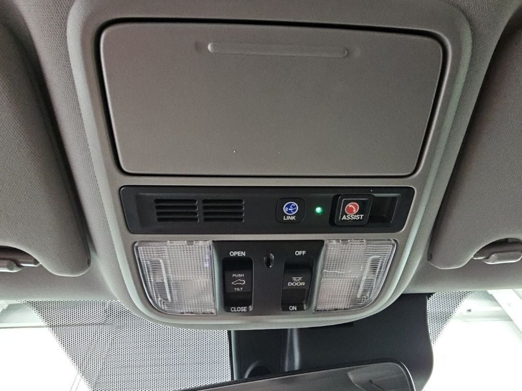 2021 Honda Pilot Touring 8 Passenger