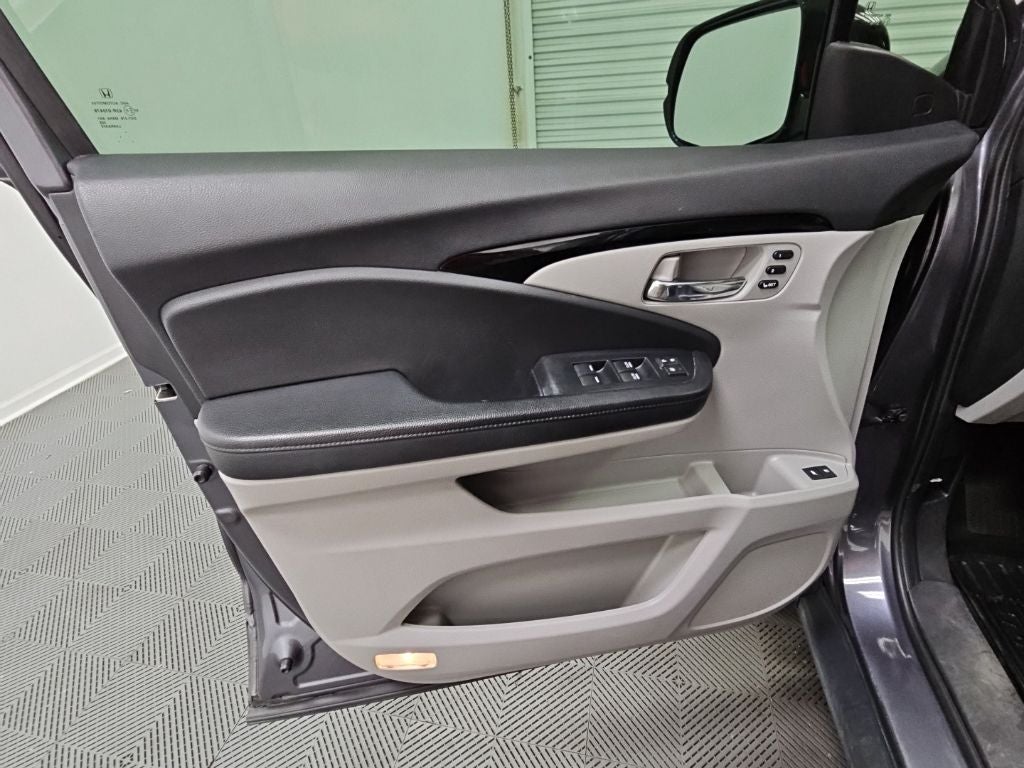 2021 Honda Pilot Touring 8 Passenger