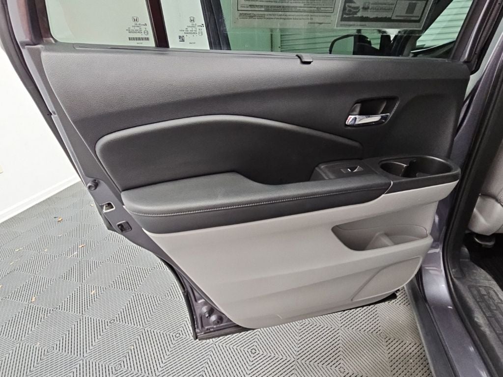 2021 Honda Pilot Touring 8 Passenger