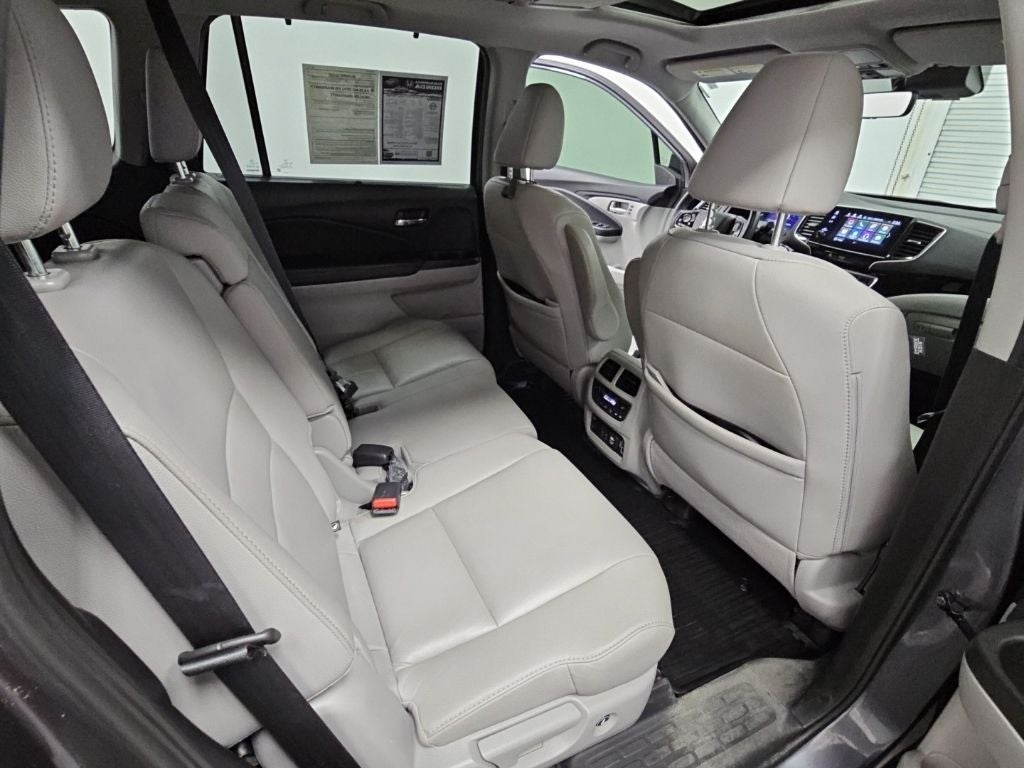 2021 Honda Pilot Touring 8 Passenger