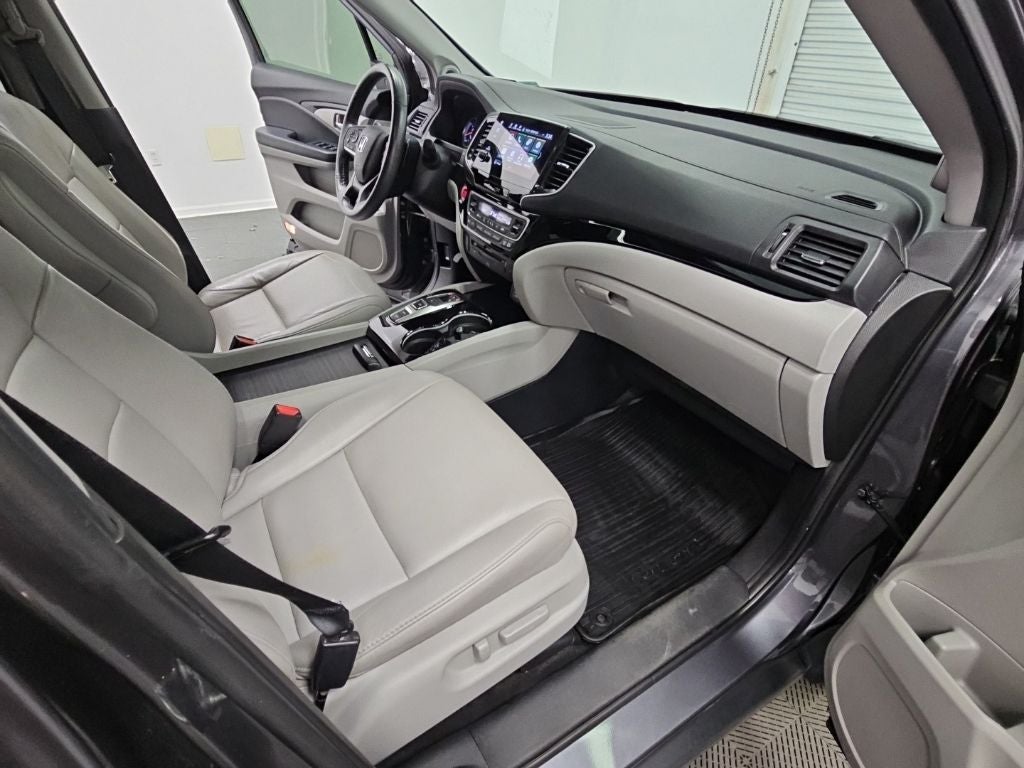 2021 Honda Pilot Touring 8 Passenger