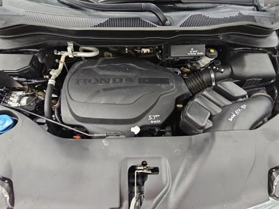 2021 Honda Pilot Touring 8 Passenger