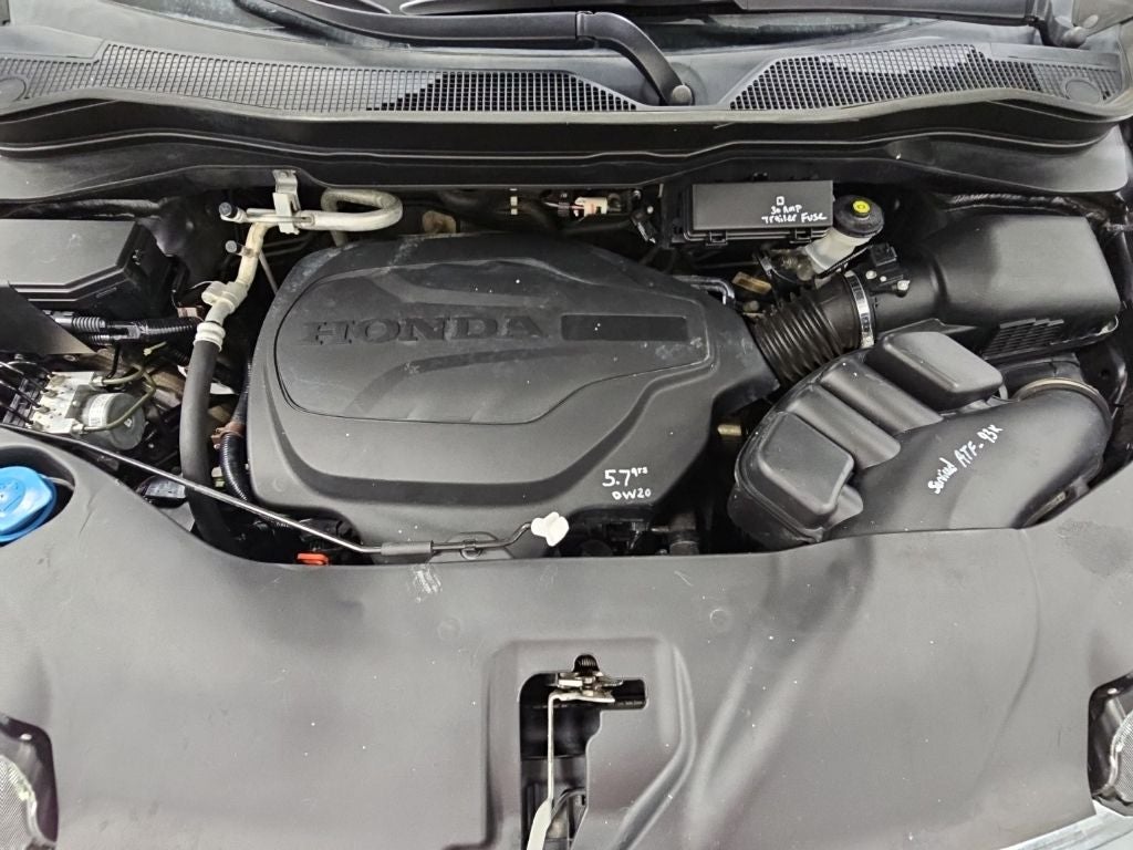 2021 Honda Pilot Touring 8 Passenger