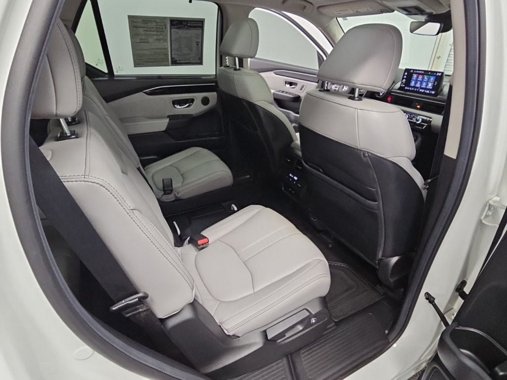 2025 Honda Pilot Touring