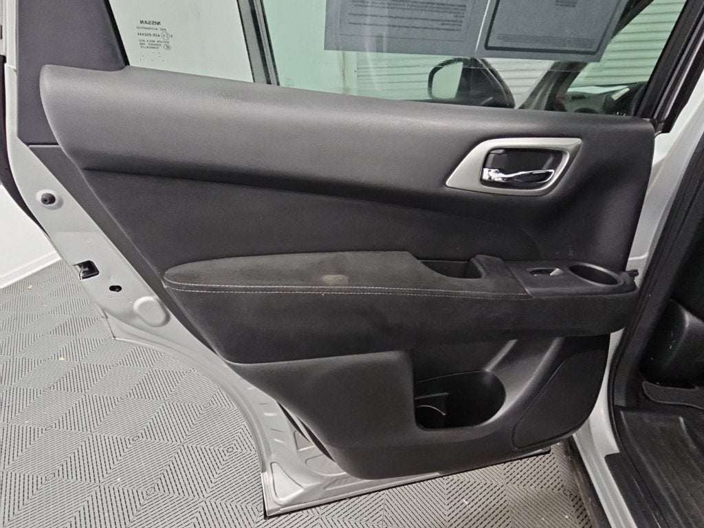 2014 Nissan Pathfinder S