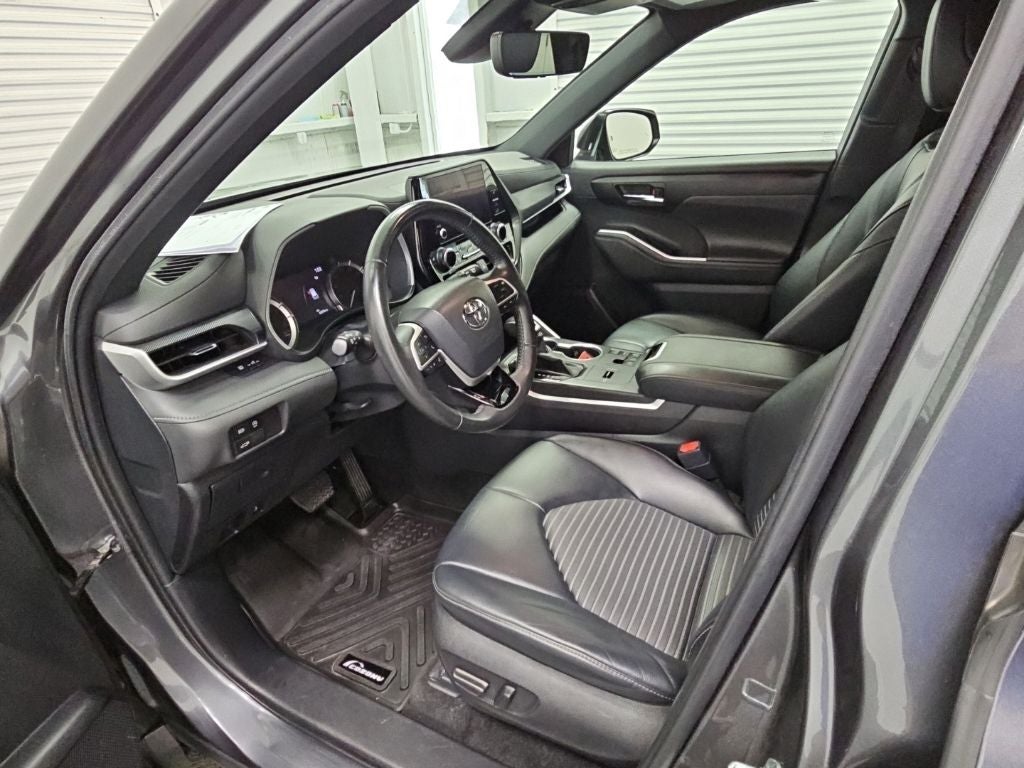 2024 Toyota Highlander XSE