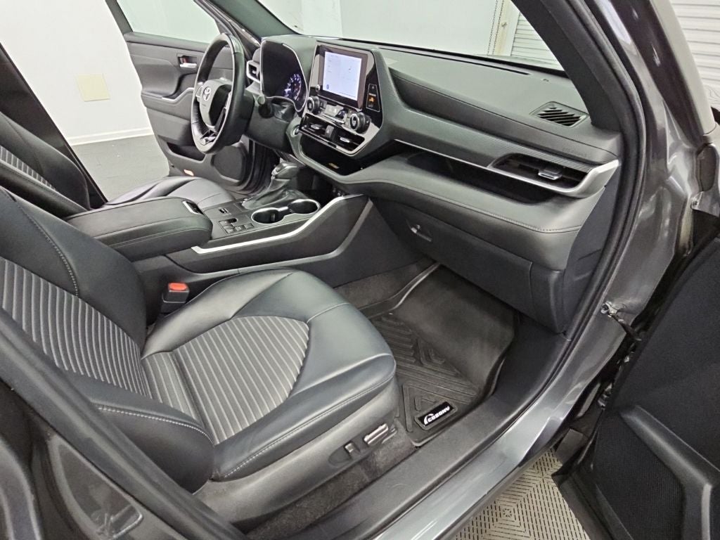 2024 Toyota Highlander XSE