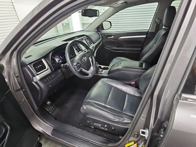 2016 Toyota Highlander XLE V6