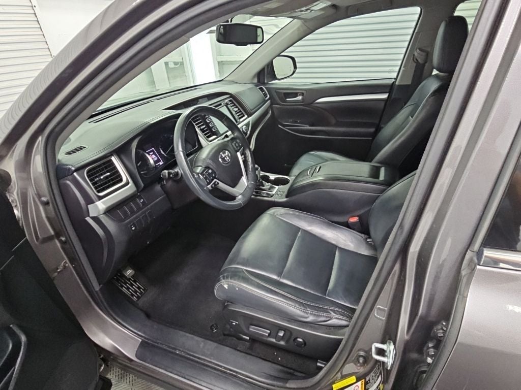 2016 Toyota Highlander XLE V6