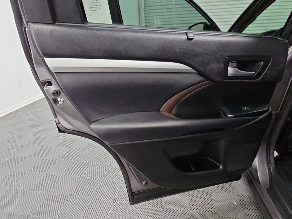 2016 Toyota Highlander XLE V6