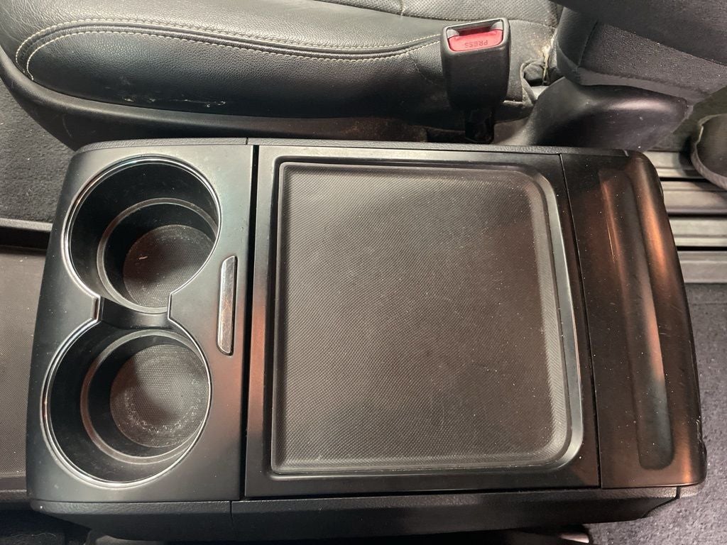 2015 Toyota Sienna SE 8 Passenger