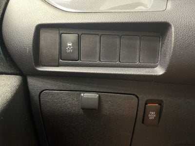 2015 Toyota Sienna SE 8 Passenger