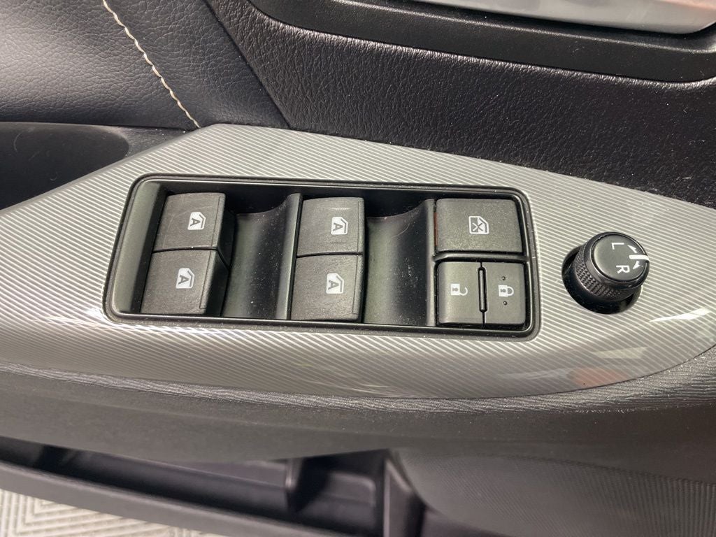 2015 Toyota Sienna SE 8 Passenger