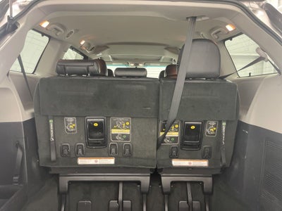 2015 Toyota Sienna SE 8 Passenger
