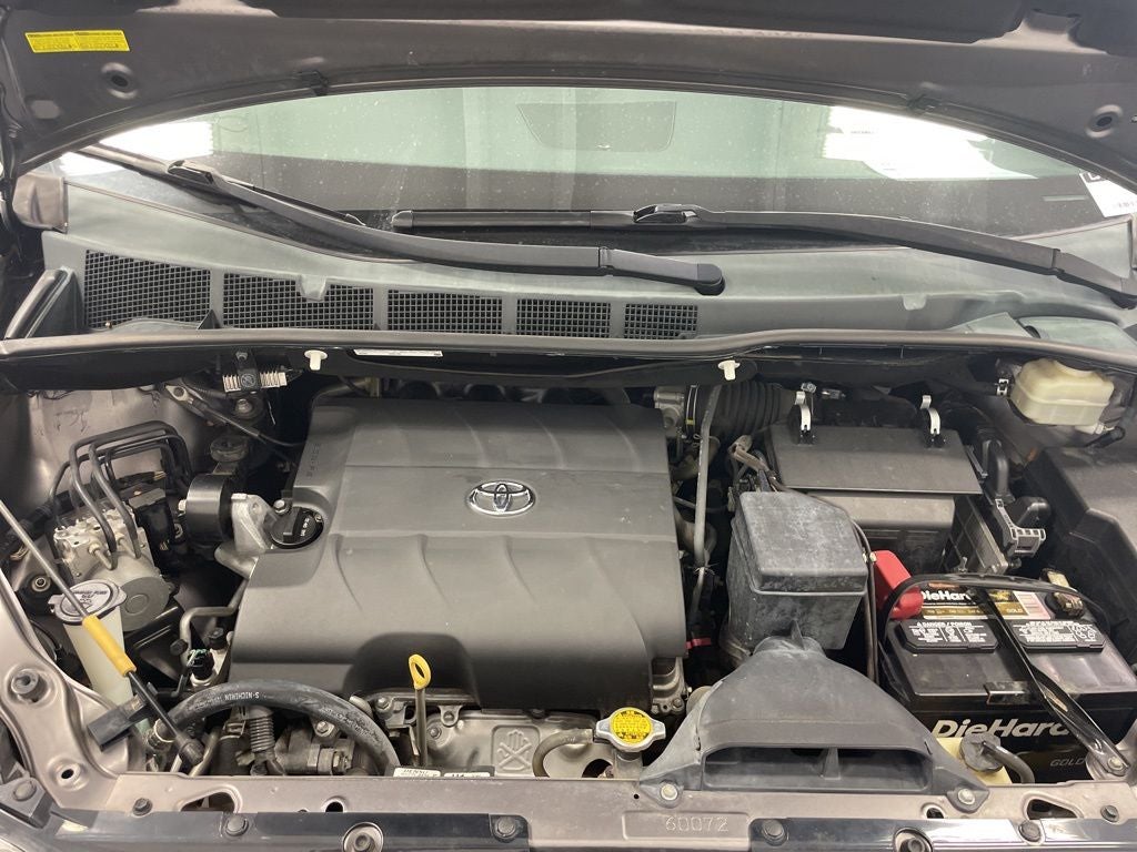 2015 Toyota Sienna SE 8 Passenger