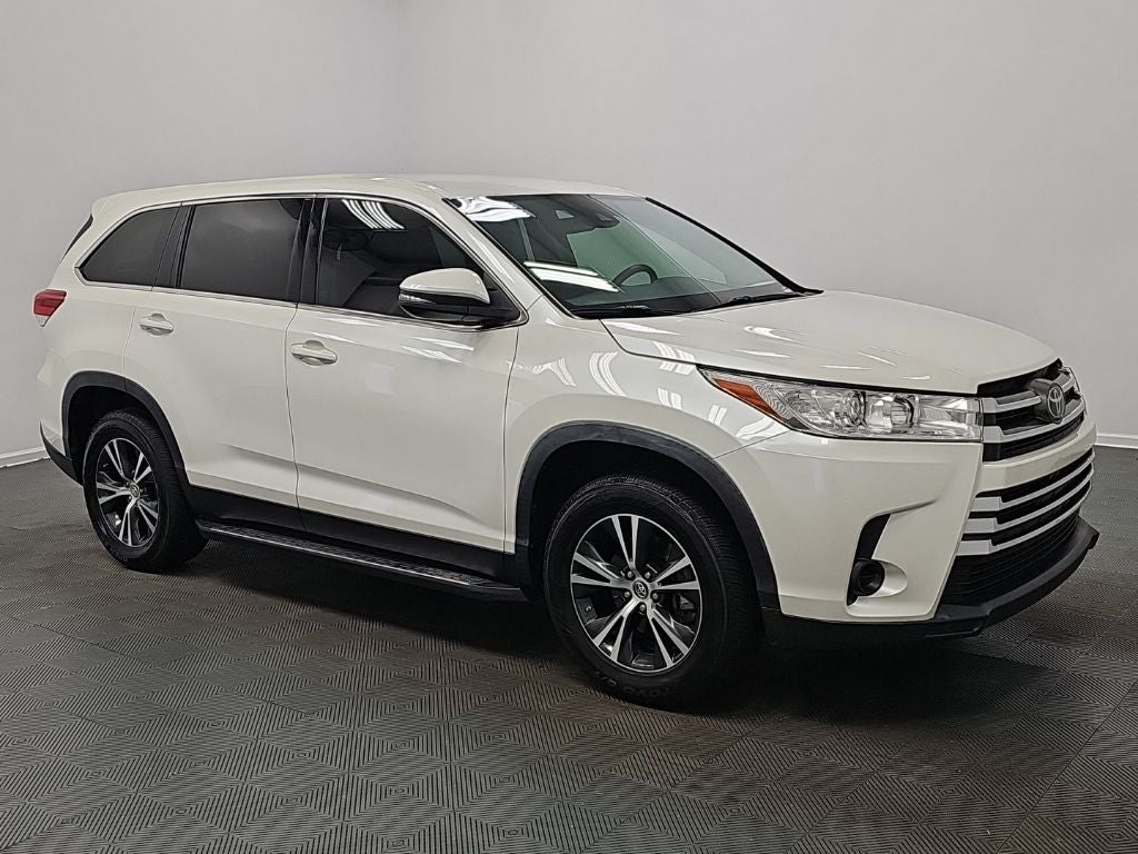 2019 Toyota Highlander LE