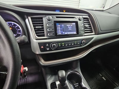 2019 Toyota Highlander LE