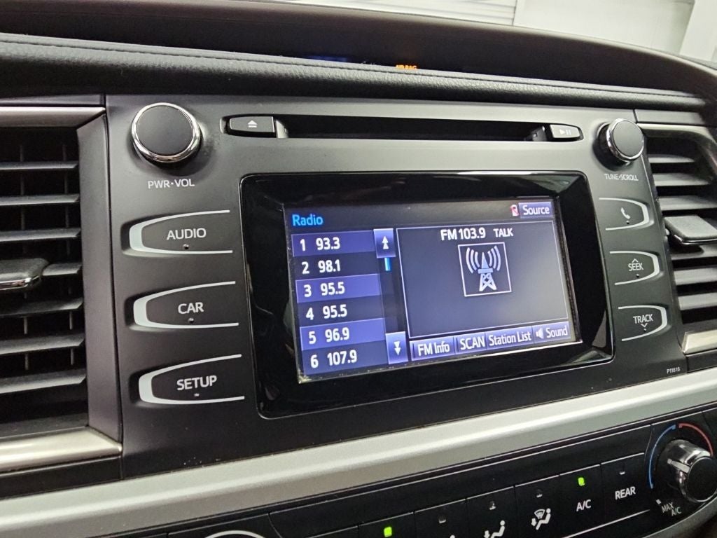 2019 Toyota Highlander LE