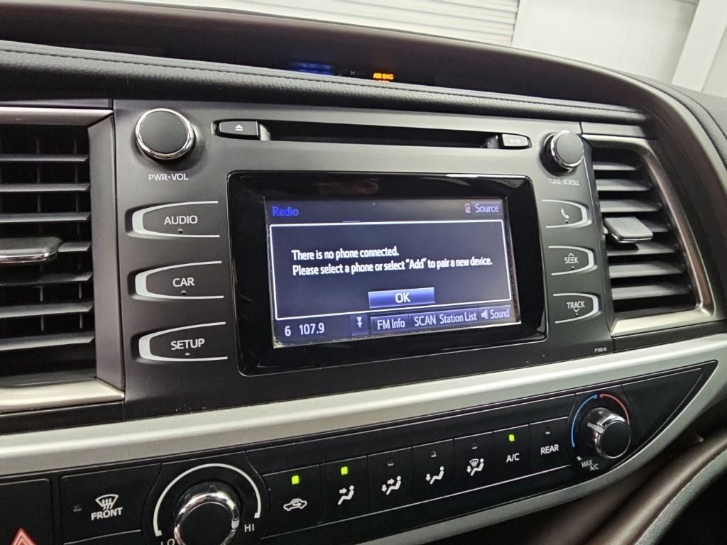 2019 Toyota Highlander LE