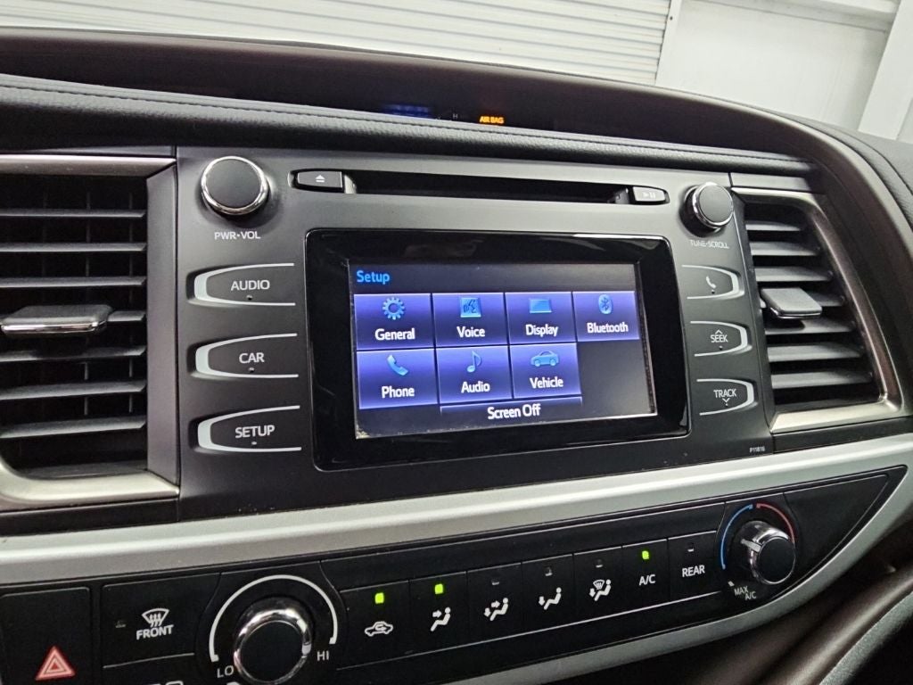 2019 Toyota Highlander LE