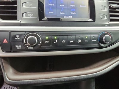2019 Toyota Highlander LE