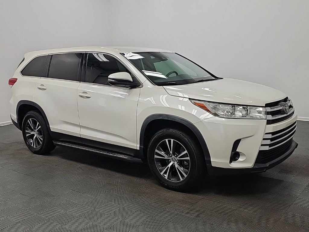 2019 Toyota Highlander LE