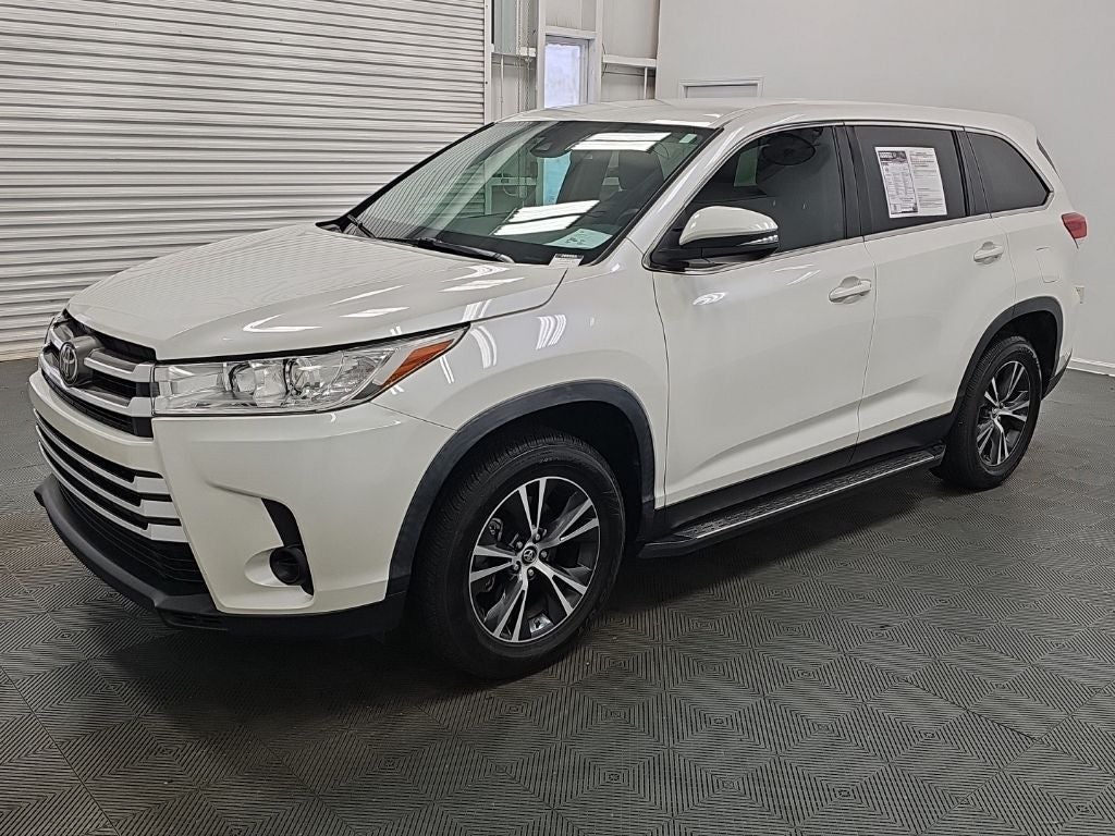 2019 Toyota Highlander LE