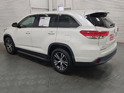 2019 Toyota Highlander LE