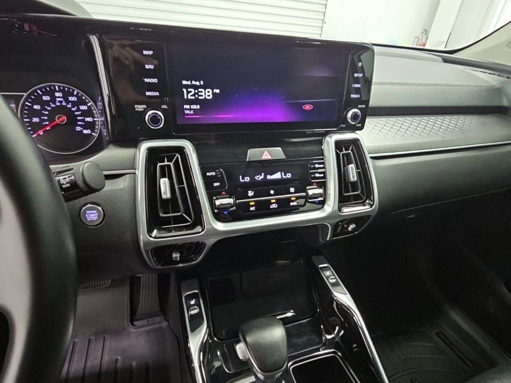 2022 Kia Sorento SX