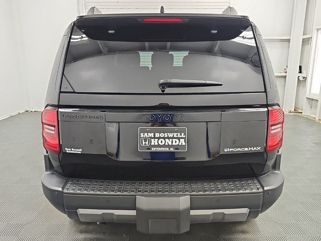 2024 Toyota Land Cruiser Base