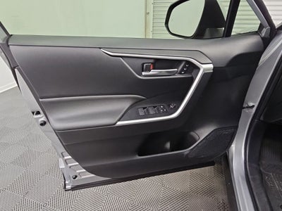 2025 Toyota RAV4 Hybrid XLE Premium