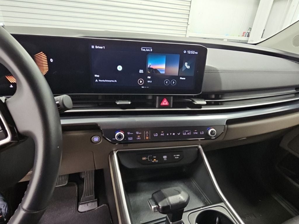 2025 Kia Carnival LXS
