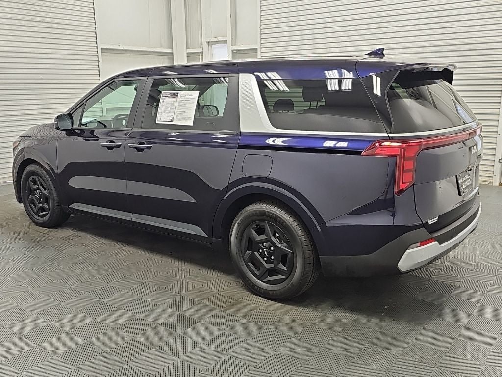 2025 Kia Carnival LXS