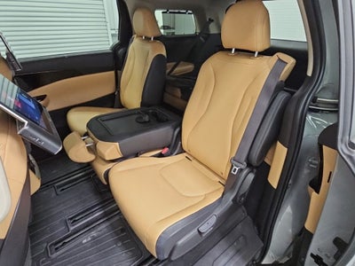 2022 Kia Carnival EX