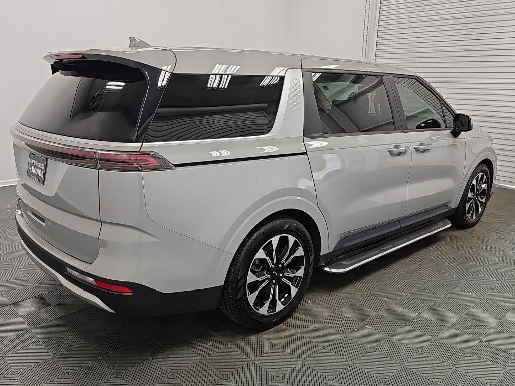 2022 Kia Carnival EX