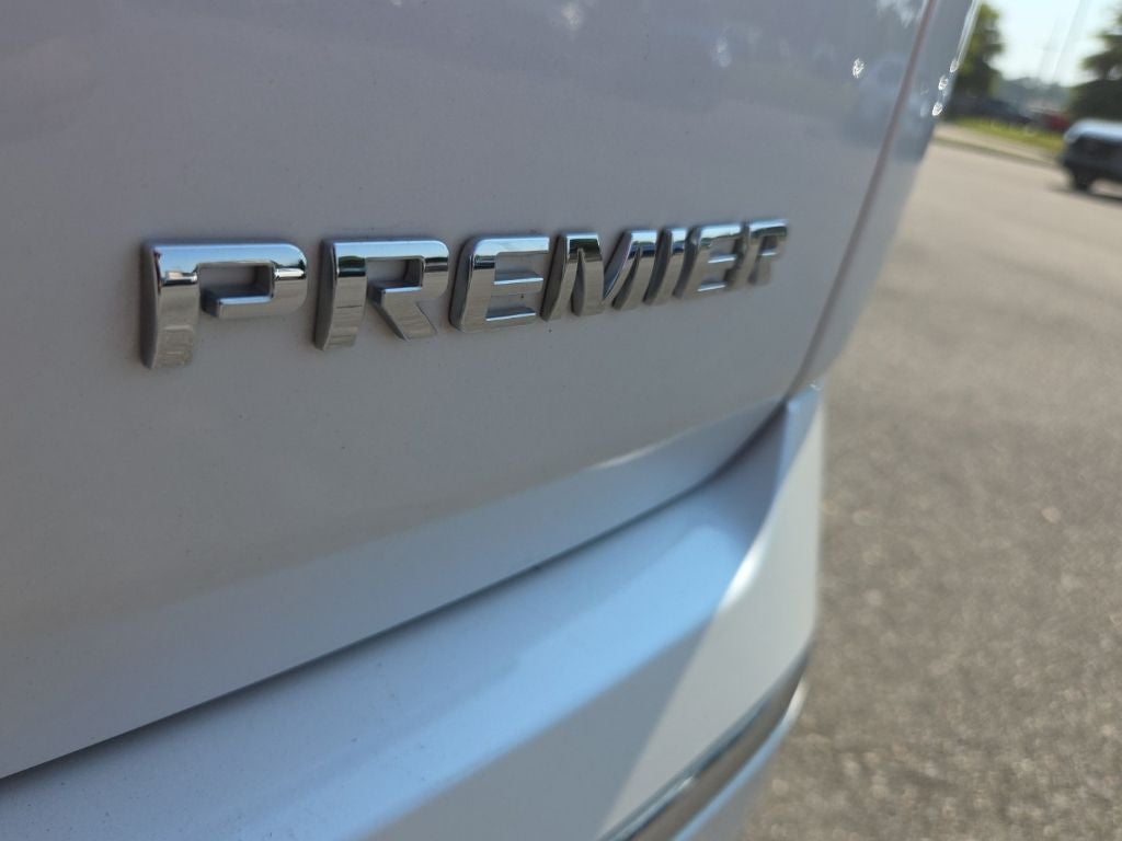 2022 Chevrolet Traverse Premier