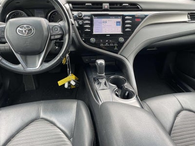 2020 Toyota Camry SE
