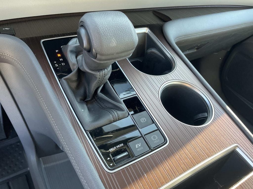 2023 Toyota Sienna LE 8 Passenger